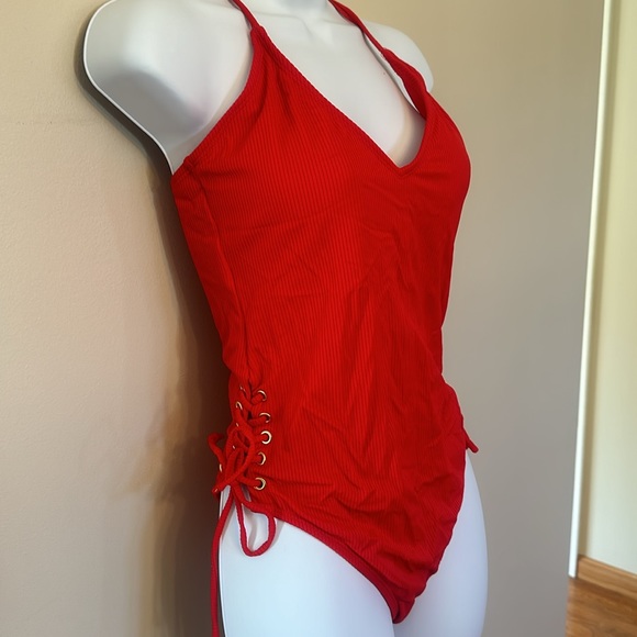 Red one piece - Picture 2 of 4